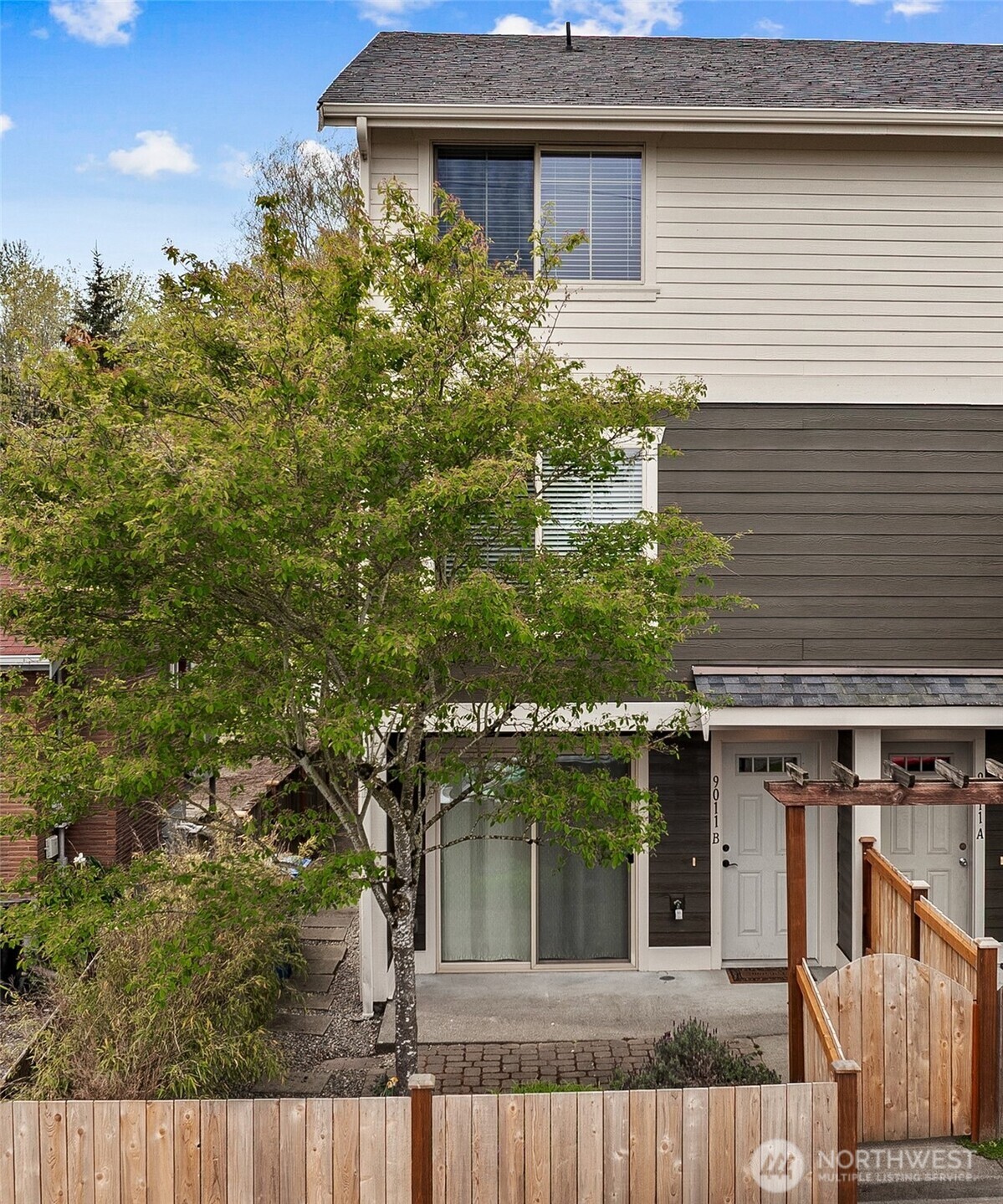 9011 46th Avenue S Seattle WA 98118