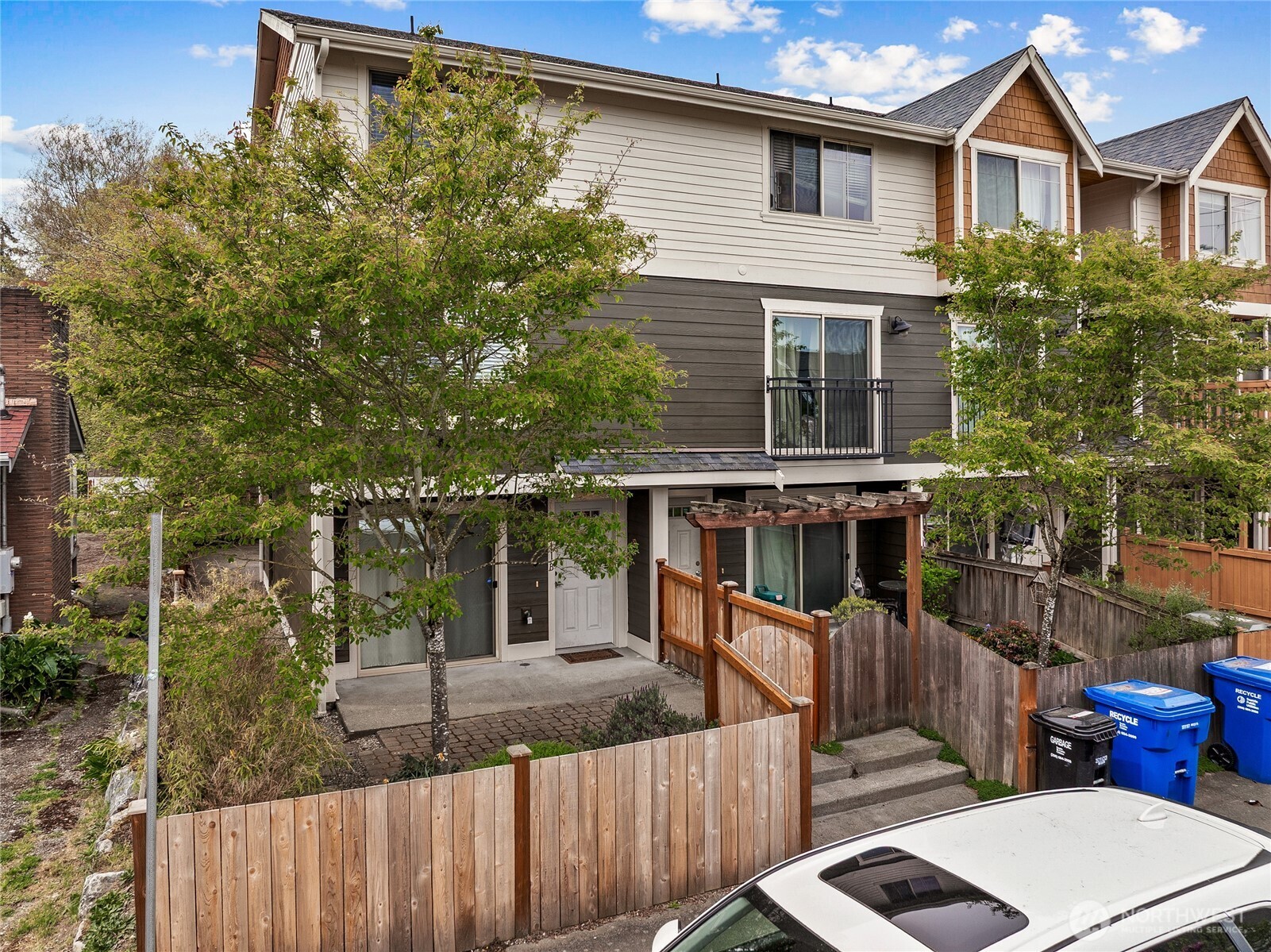 9011 46th Avenue S Seattle WA 98118