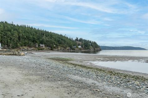 3317 Beachwood Lane Anacortes WA 98221