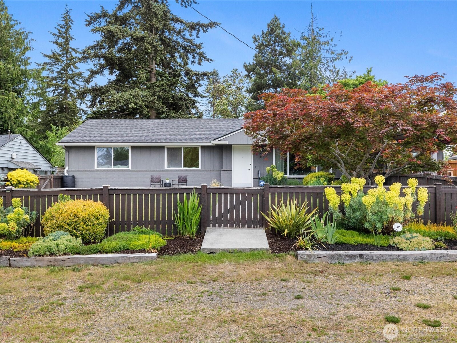 1826 N 199th Street Shoreline WA 98133