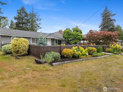 1826 N 199th Street Shoreline WA 98133