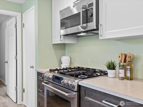 1826 N 199th Street Shoreline WA 98133