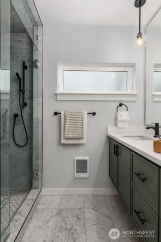 4559 34th Avenue S Seattle WA 98118