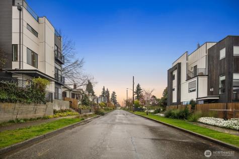 4559 34th Avenue S Seattle WA 98118