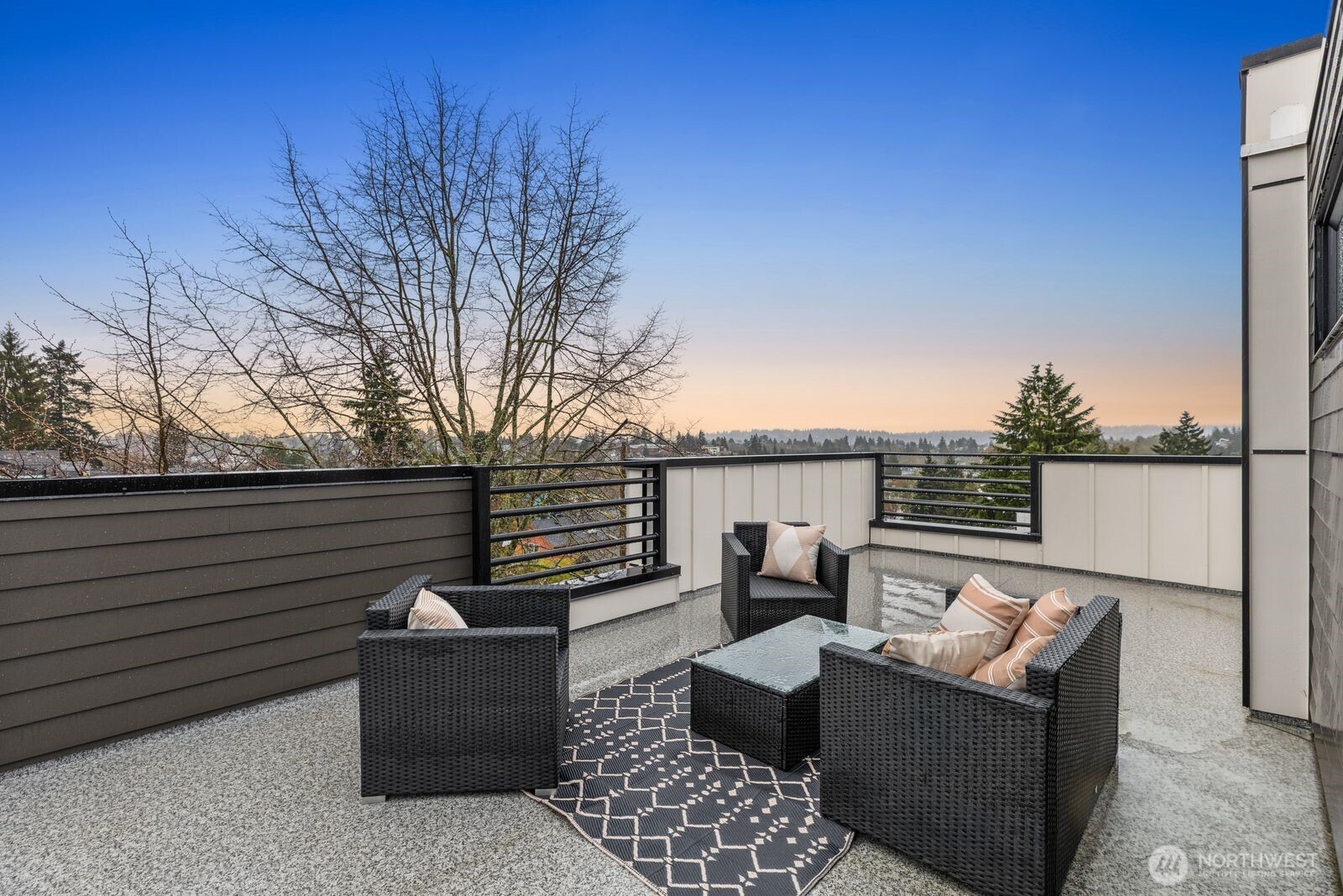 4559 34th Avenue S Seattle WA 98118