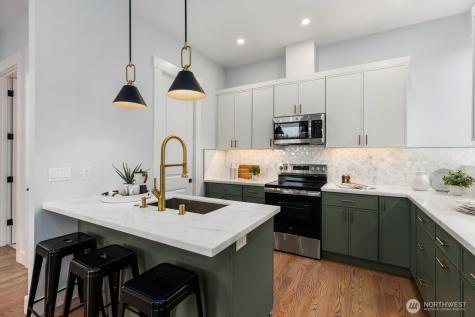 4559 34th Avenue S Seattle WA 98118