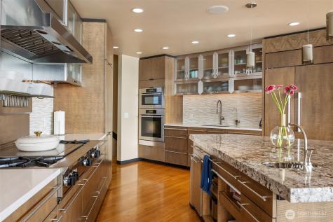 7703 W Mercer Way Mercer Island WA 98040