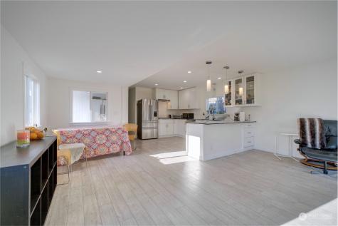 24222 54th Avenue W Mountlake Terrace WA 98043