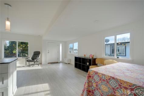 24222 54th Avenue W Mountlake Terrace WA 98043