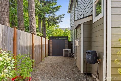 26911 101st Court SE Kent WA 98030
