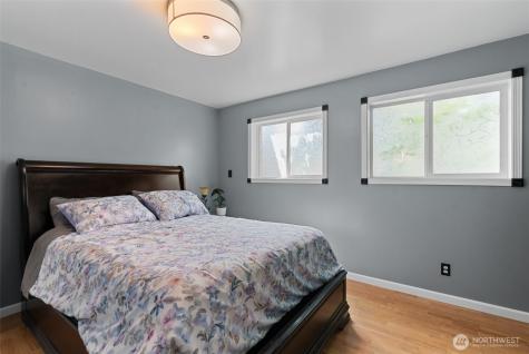 239 6th Street NE East Wenatchee WA 98802