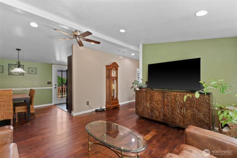239 6th Street NE East Wenatchee WA 98802