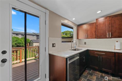 239 6th Street NE East Wenatchee WA 98802