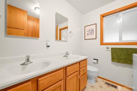 216 Colvin Place Mount Vernon WA 98274