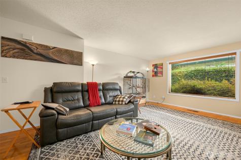 216 Colvin Place Mount Vernon WA 98274