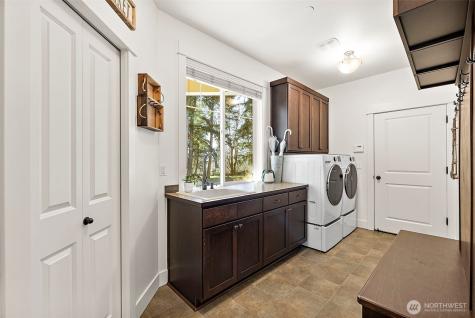 31408 SE Retreat Kanaskat Road Ravensdale WA 98051