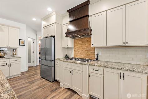 31408 SE Retreat Kanaskat Road Ravensdale WA 98051