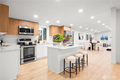 14306 Greenbelt Drive E Bonney Lake WA 98391