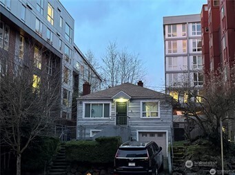 830 NE 67th Street Seattle WA 98115