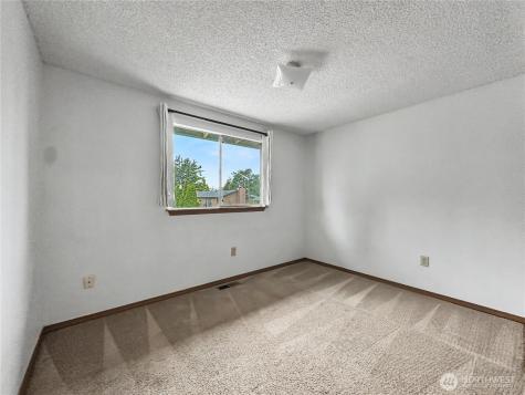 1712 Olympia Avenue SE Renton WA 98058