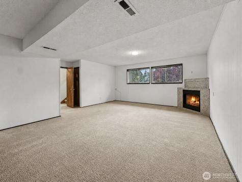 1712 Olympia Avenue SE Renton WA 98058