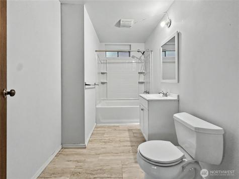 1712 Olympia Avenue SE Renton WA 98058
