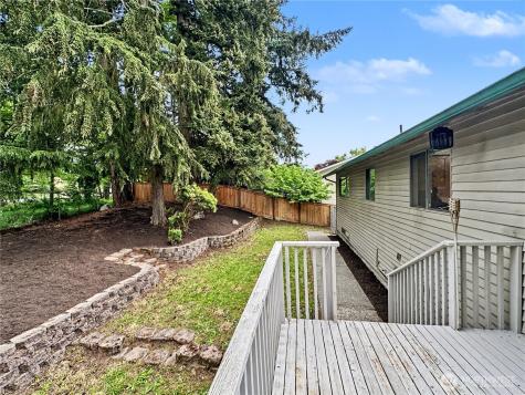 1712 Olympia Avenue SE Renton WA 98058