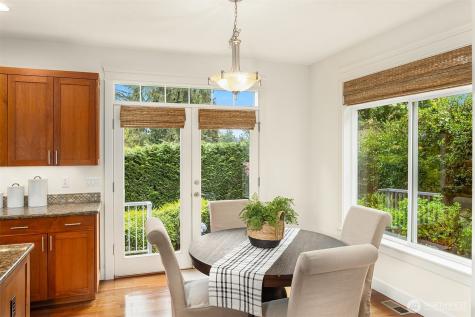 816 100th Avenue SE Bellevue WA 98004