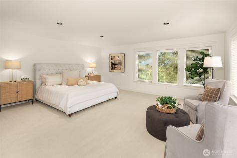 816 100th Avenue SE Bellevue WA 98004