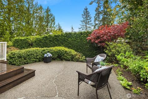 816 100th Avenue SE Bellevue WA 98004