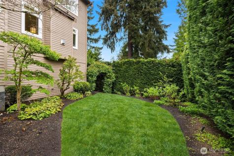 816 100th Avenue SE Bellevue WA 98004