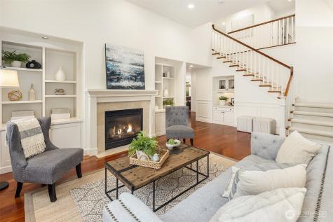 816 100th Avenue SE Bellevue WA 98004