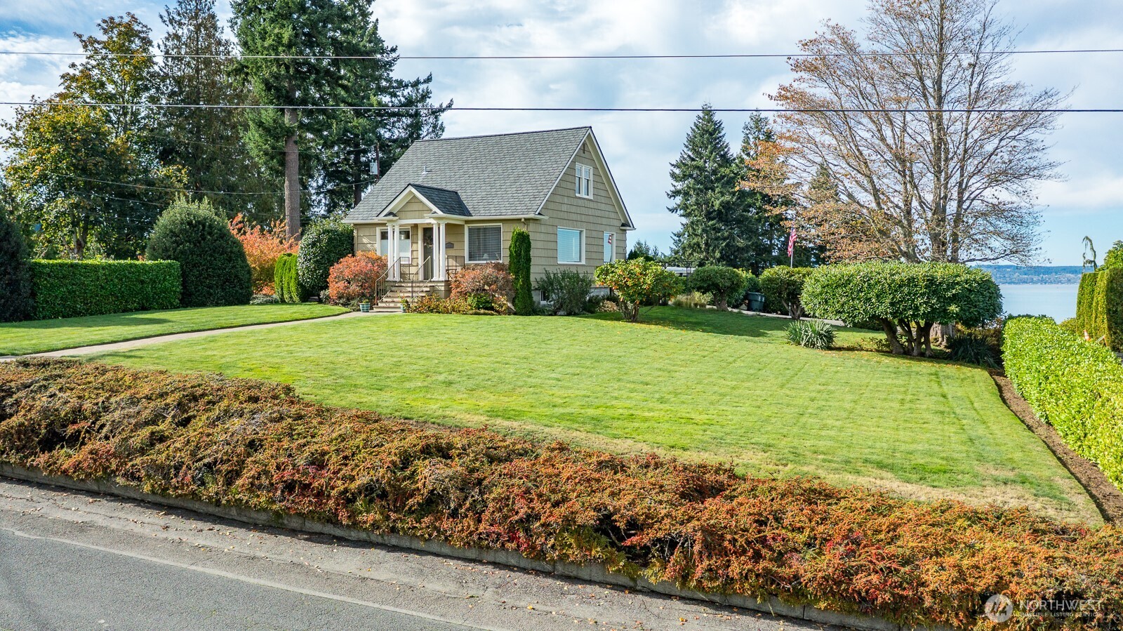4436 Seahurst Everett WA 98203