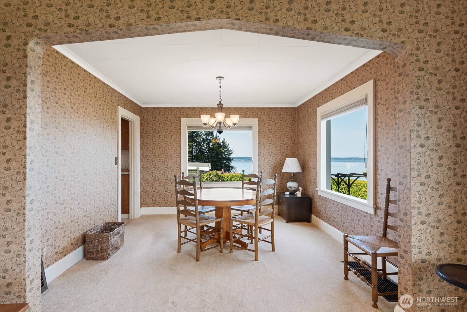 4436 Seahurst Everett WA 98203
