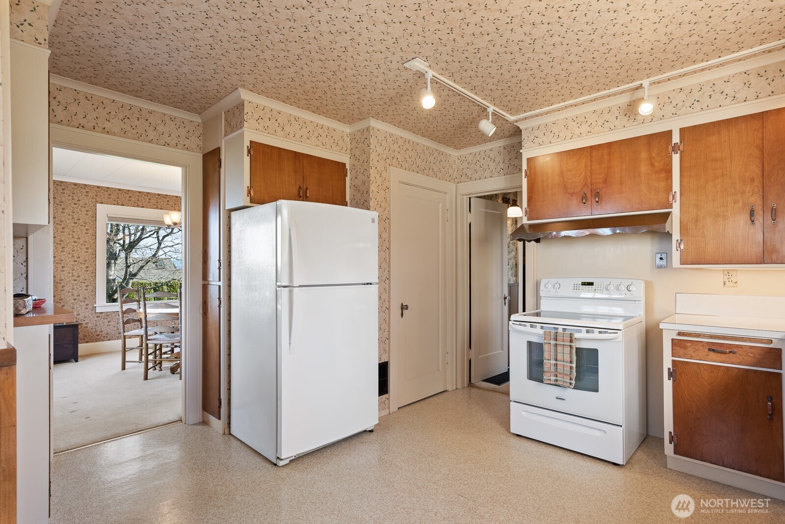 4436 Seahurst Everett WA 98203