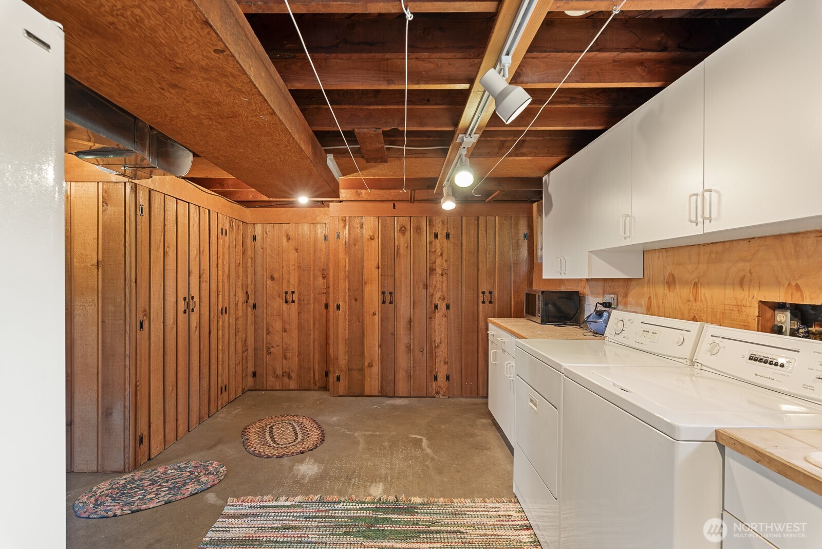 4436 Seahurst Everett WA 98203