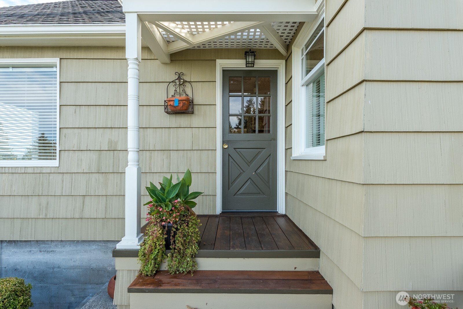 4436 Seahurst Everett WA 98203