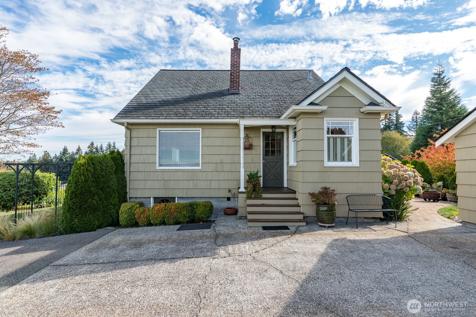 4436 Seahurst Everett WA 98203