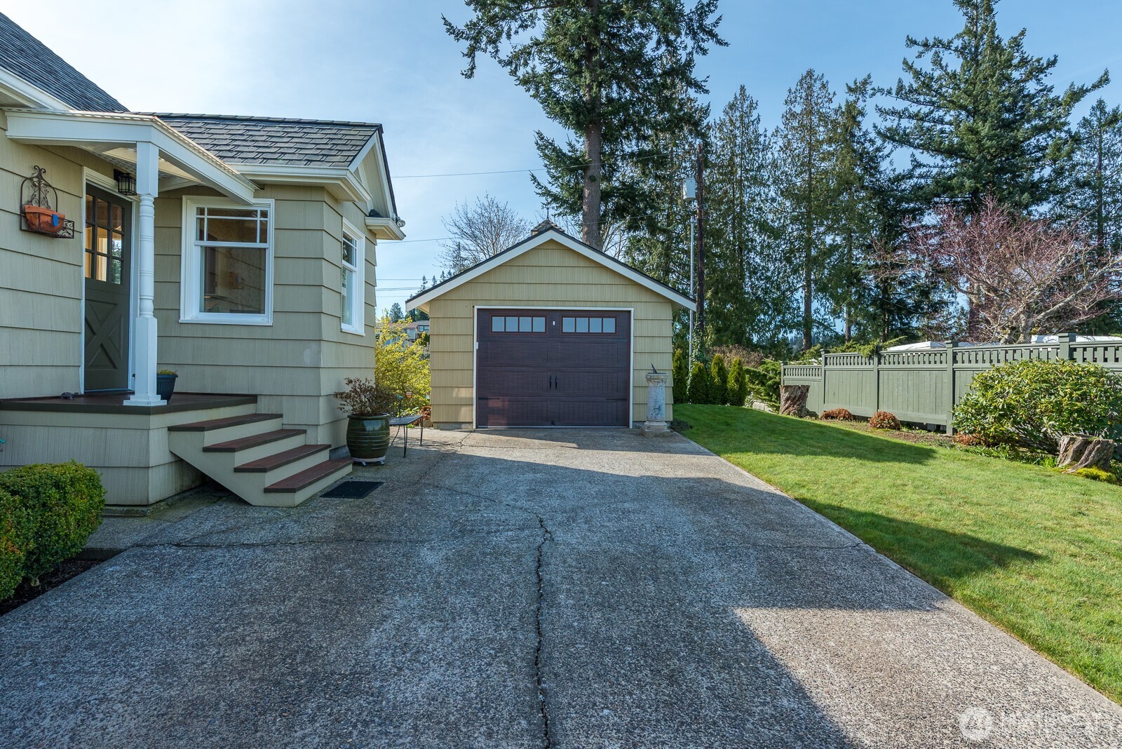 4436 Seahurst Everett WA 98203