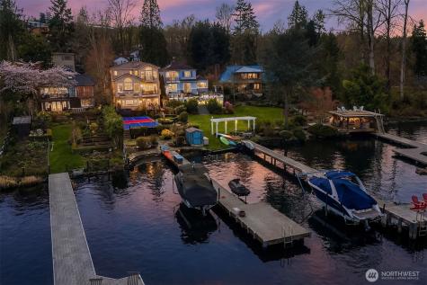 8772 Sand Point Way NE Seattle WA 98115
