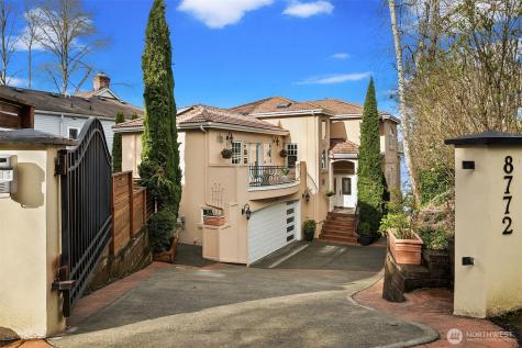 8772 Sand Point Way NE Seattle WA 98115