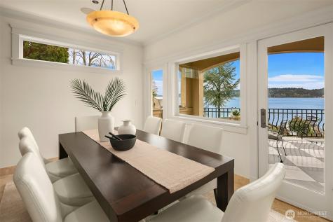 8772 Sand Point Way NE Seattle WA 98115