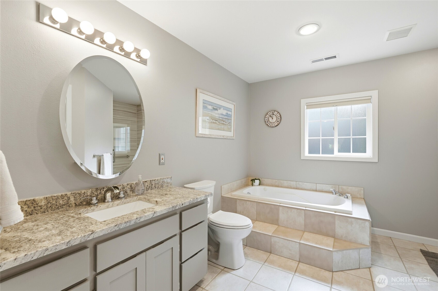 236 SW 166th Place Normandy Park WA 98166