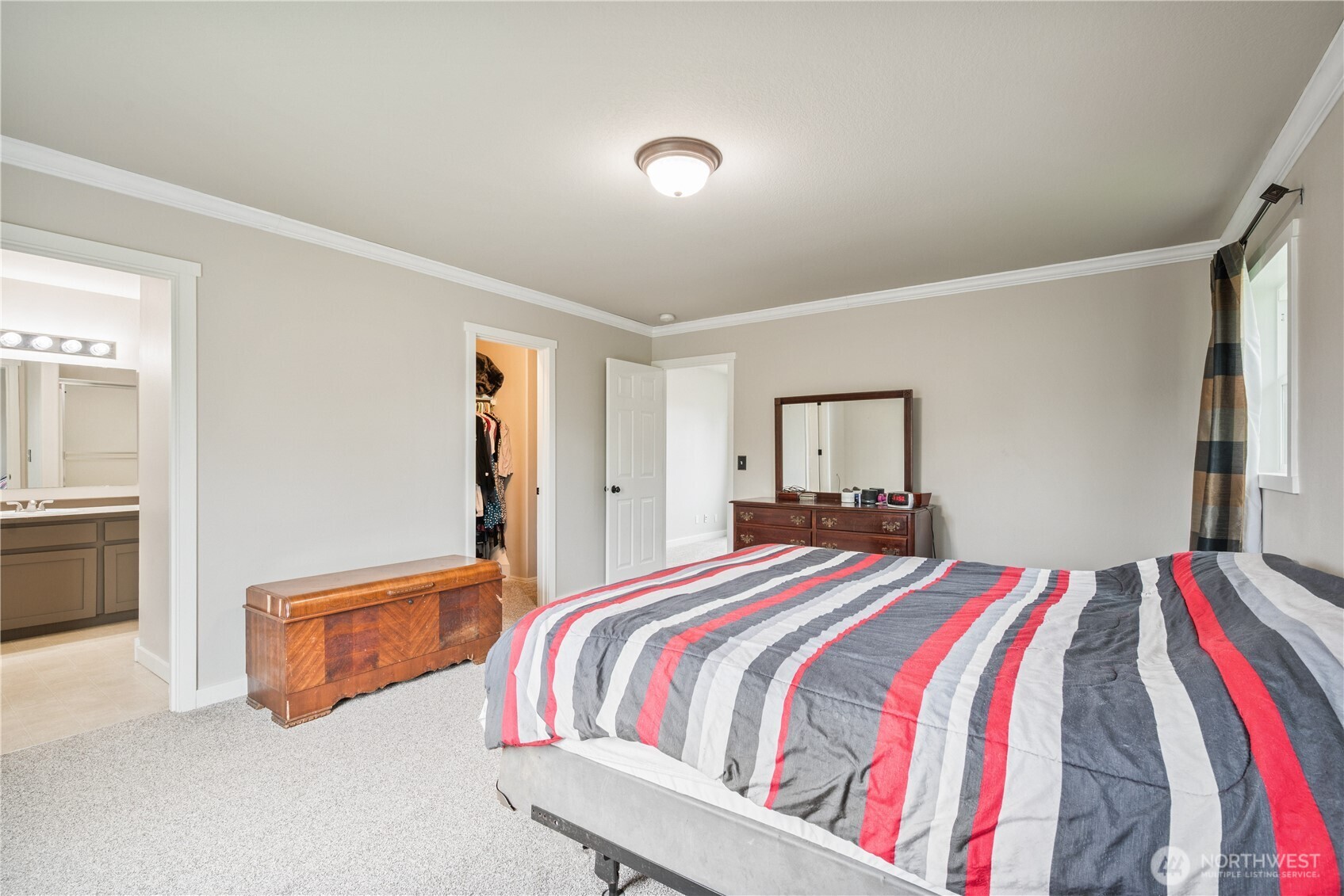 1828 Schneiter Drive Longview WA 98632