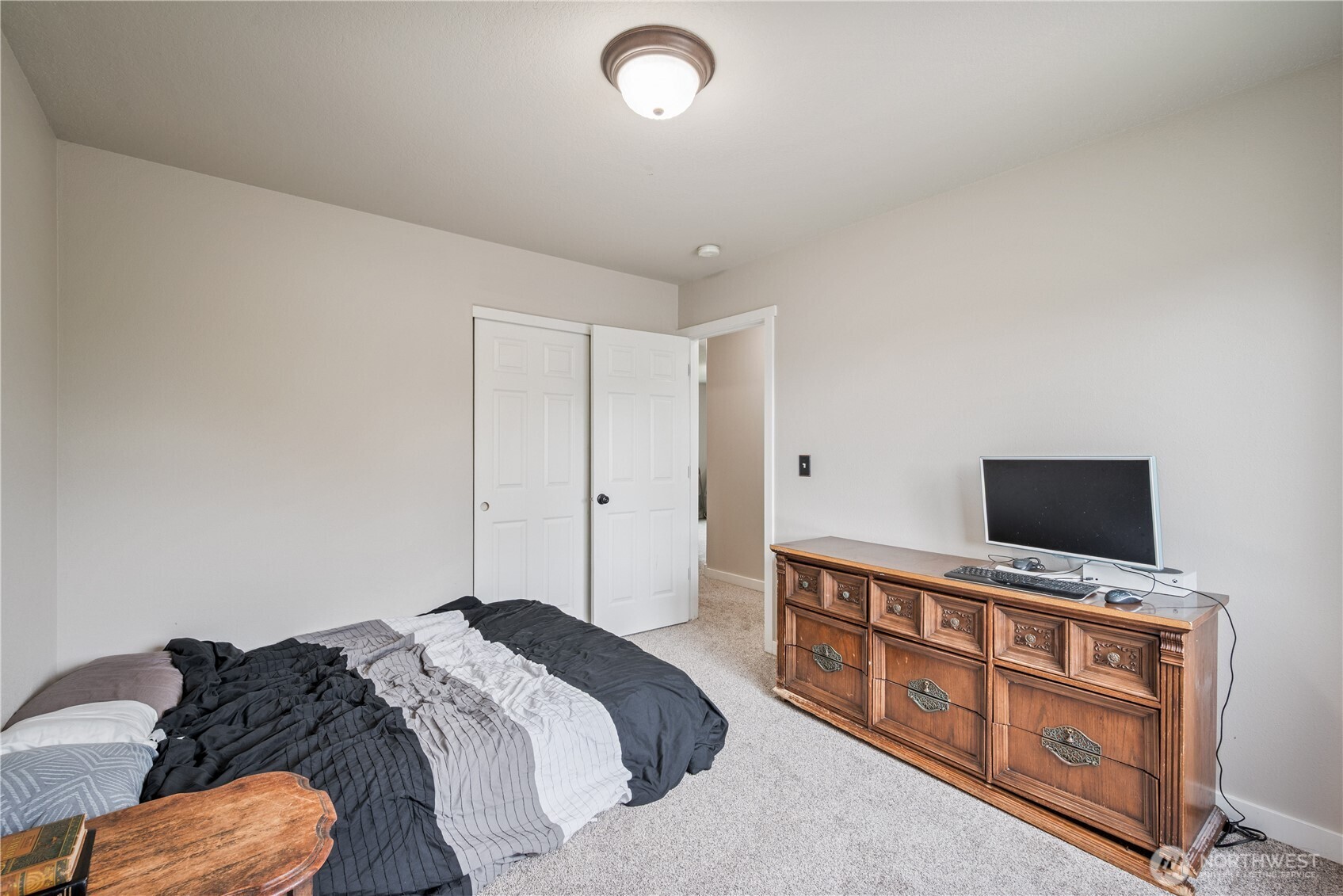 1828 Schneiter Drive Longview WA 98632
