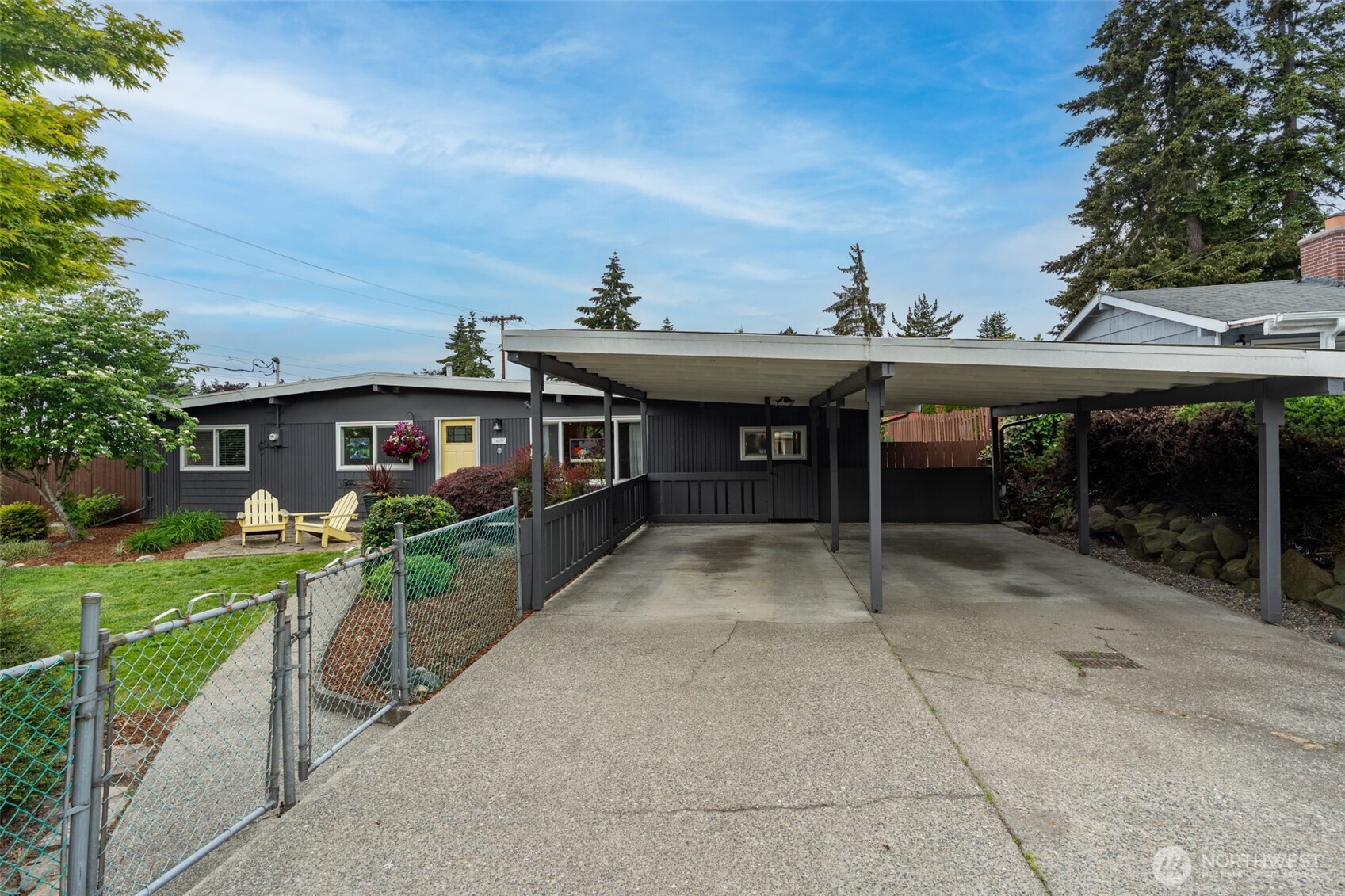24855 16th Avenue S Des Moines WA 98198