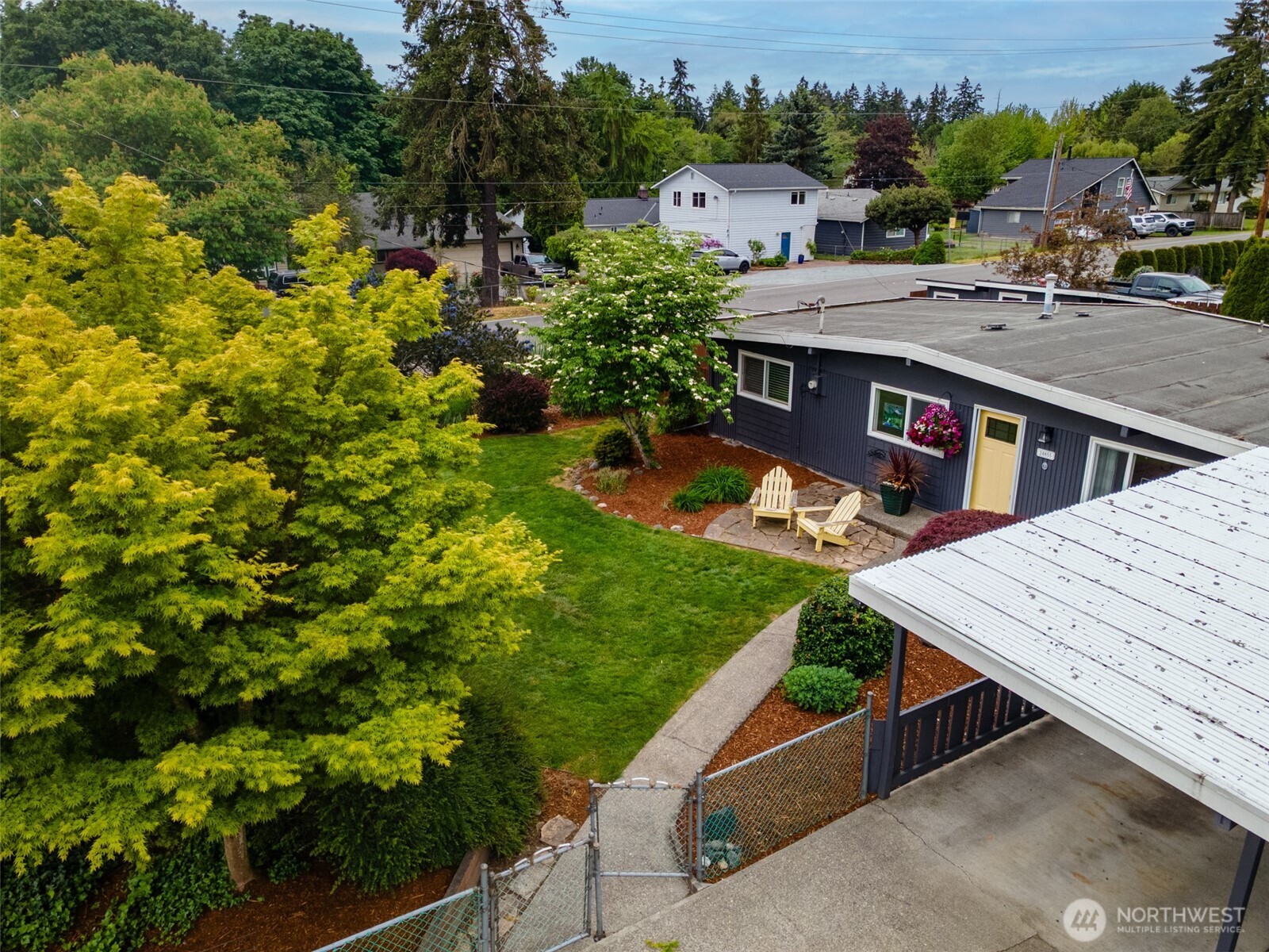 24855 16th Avenue S Des Moines WA 98198