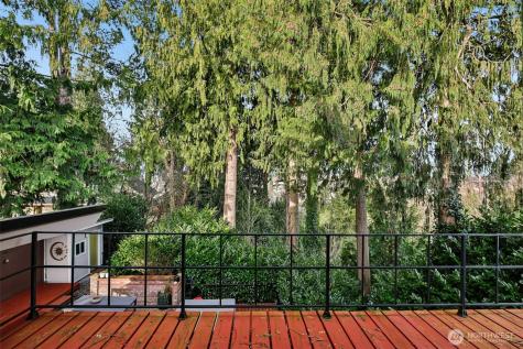 1209 S 10th Street Mount Vernon WA 98274