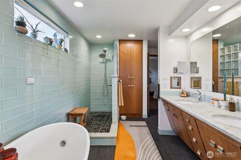 1209 S 10th Street Mount Vernon WA 98274