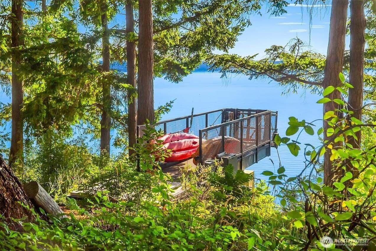 16818 Marine Drive Stanwood WA 98292